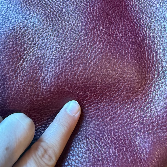 Michael Kors burgundy shoulder bag - Picture 5 of 12